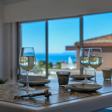 Apartment 3 Castelos 5j By Gestaz *