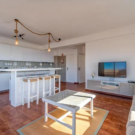 Apartment 3 Castelos 5j By Gestaz *
